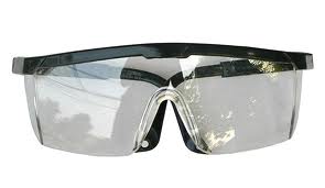 Hình ảnh: Kính trong gọng đen điều chỉnh được