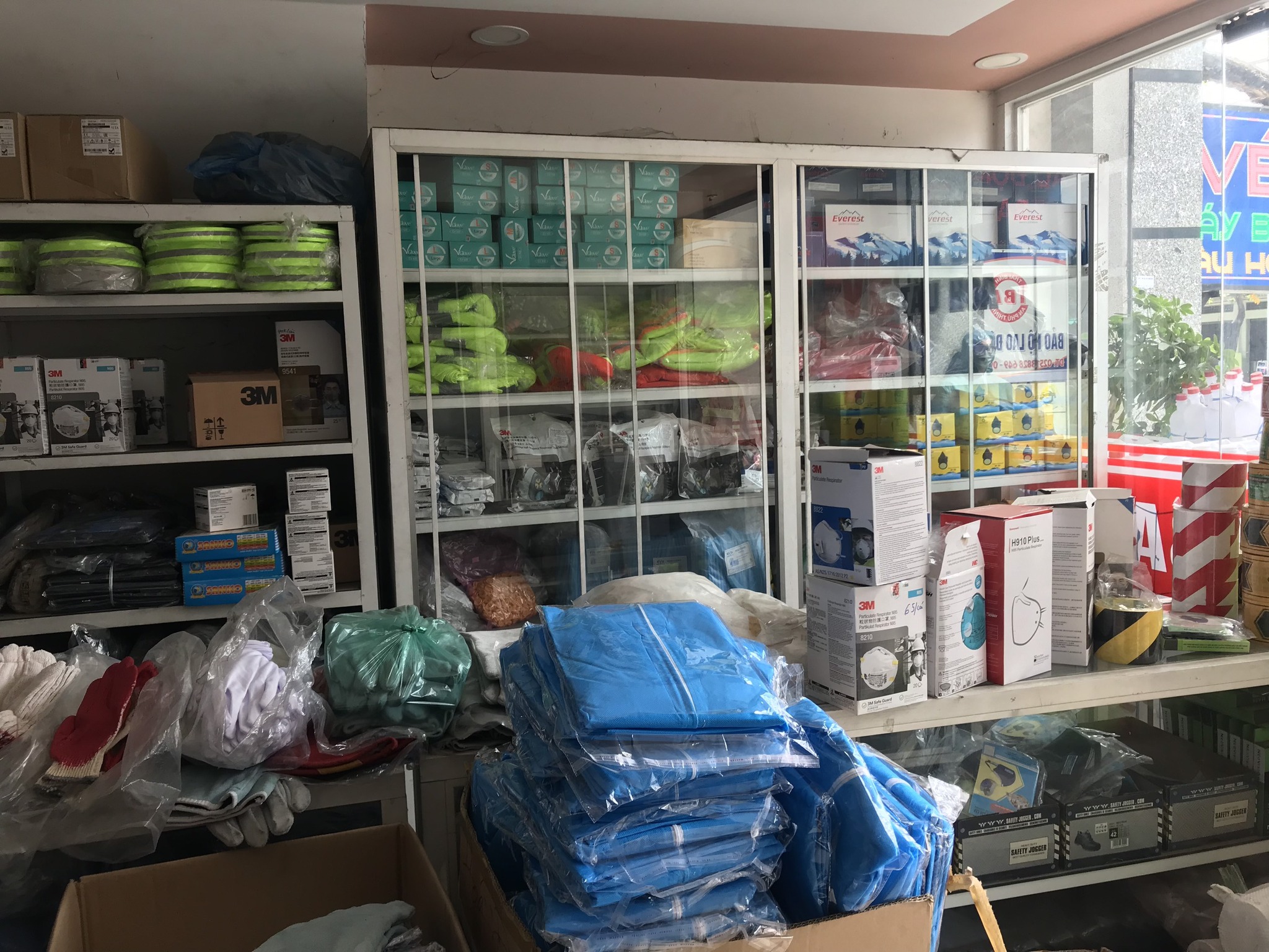 Giao hàng toàn quốc, an tâm về sản phẩm