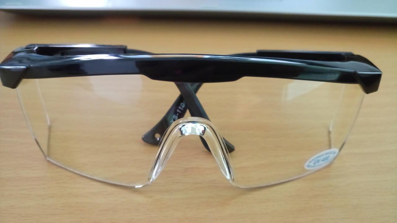 Kính bảo hộ lao động